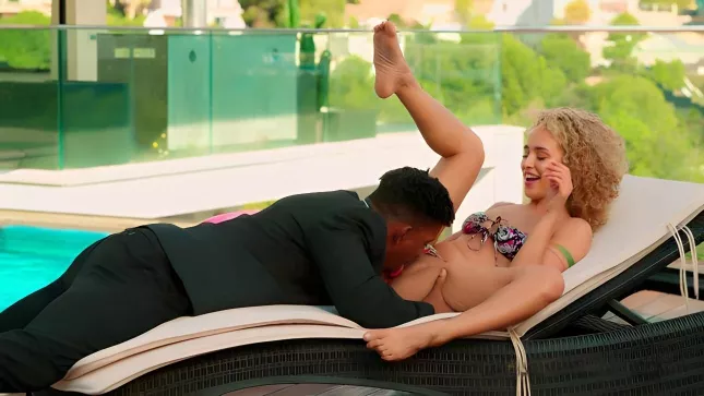 A Black Waiter Brings A Curly-haired Beauty To Orgasm