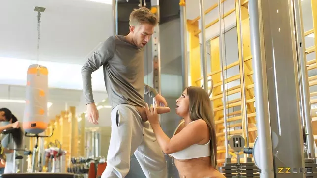 The Athlete Gave The Cute One A Cock Suck And Drove It Into Her Pussy