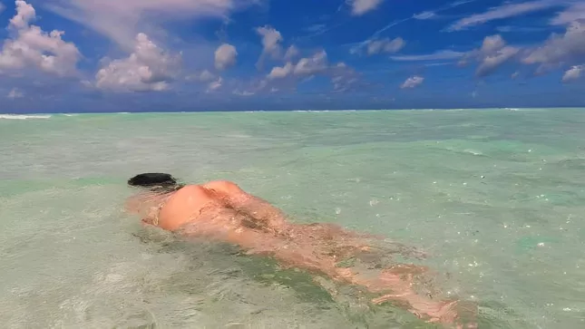 Slender Thing Has Sex On Vacation