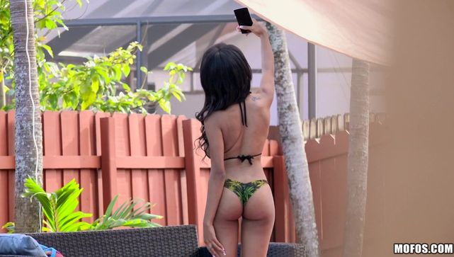 Black Neighbor Fucks By The Pool